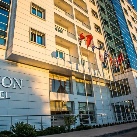 Hotel Parion