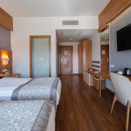 Hotel Parion 5*