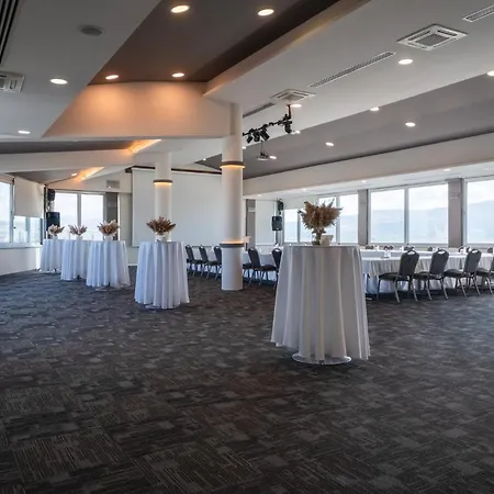 Hotel Parion