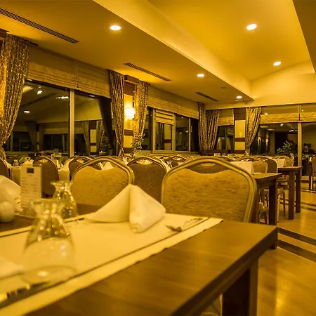 Hotel Parion