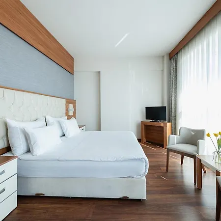 Parion Hotel 5*
