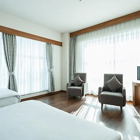 Hotel Parion 5*
