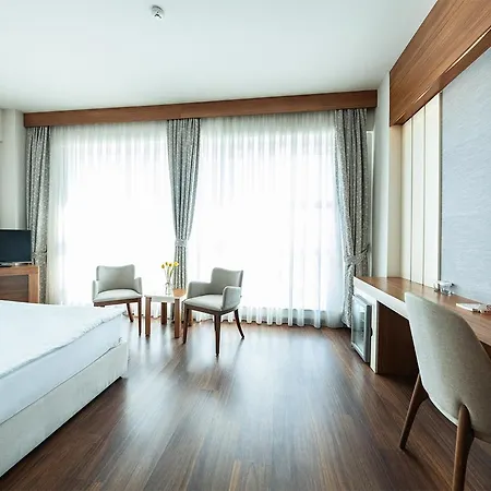 Parion Hotel 5*