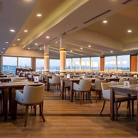 Parion 5* تْشاناكالي
