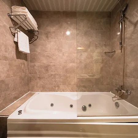 Hotel Parion